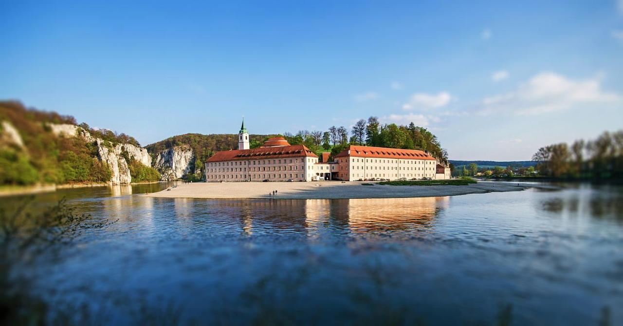 Gaestehaus St. Georg - Weltenburger Klosterbetriebe Gmbh เคลไฮม์ ภายนอก รูปภาพ