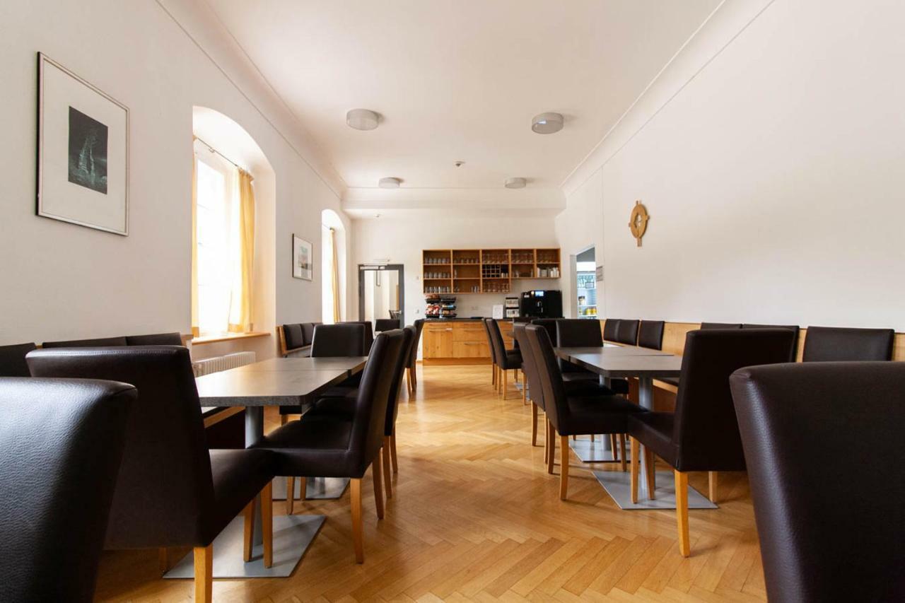 Gaestehaus St. Georg - Weltenburger Klosterbetriebe Gmbh เคลไฮม์ ภายนอก รูปภาพ